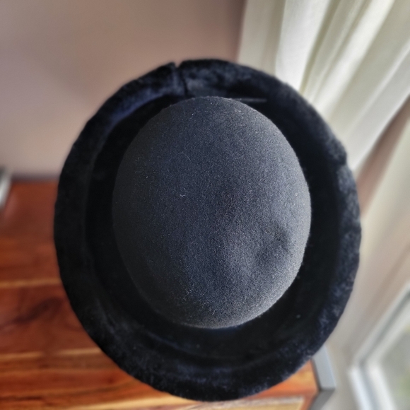 Elegant Vintage Betmar Wool Felt Black Hat 100% Wool Hat Fair Fur Made In USA - Picture 3 of 10
